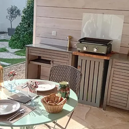 Petite Maison 2 Personnes, 3 étoiles, 900m Six-Fours-les-Plages