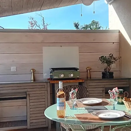 Petite Maison 2 Personnes, 3 étoiles, 900m * Six-Fours-les-Plages