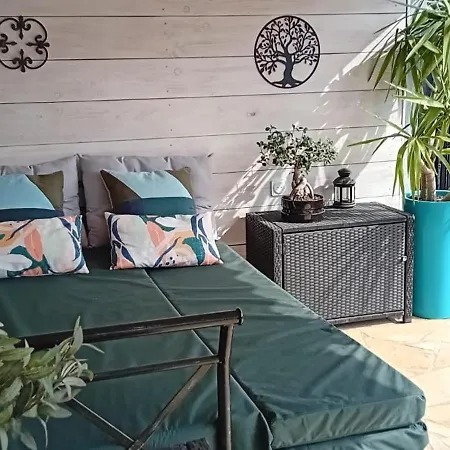 Petite Maison 2 Personnes, 3 Etoiles, 900m Vakantiehuis