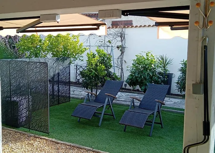 Petite Maison 2 Personnes, 3 Etoiles, 900m