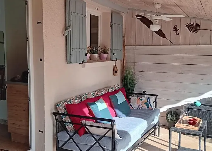 Petite Maison 2 Personnes, 3 Etoiles, 900m